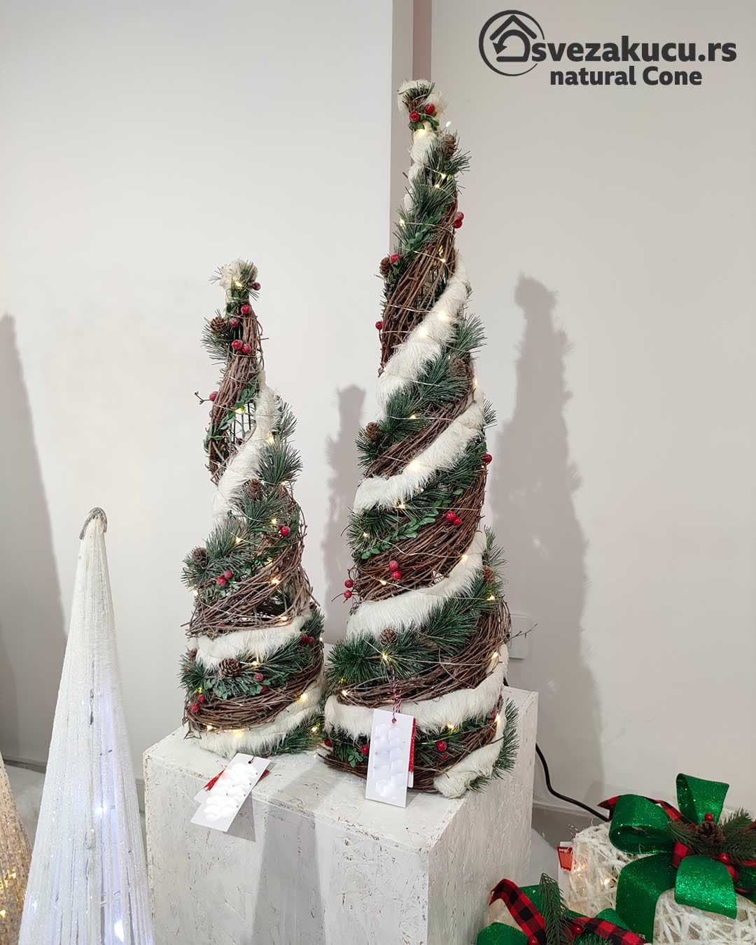 Svetleća LED Kupa Od Ratana Natural Cone 80 cm