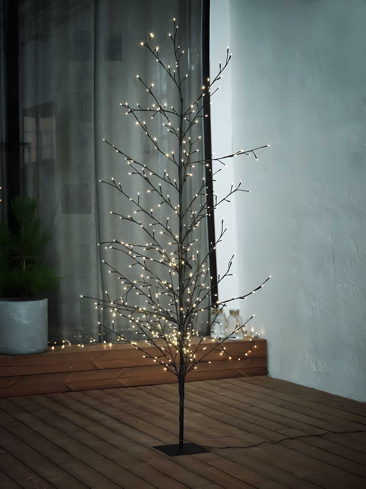 LED svetleće drvo visine 200 cm sa 400 LED sijalica Polit