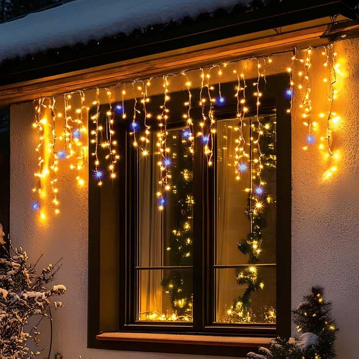 Svetleći LED niz sa 600 toplo belih LED dioda 10m Sa adapterom KKF600D10M