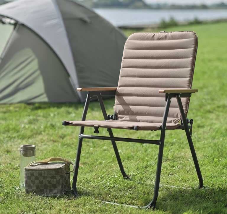 Sklopiva kamperska stolica – Vaša zona za totalni Reset
