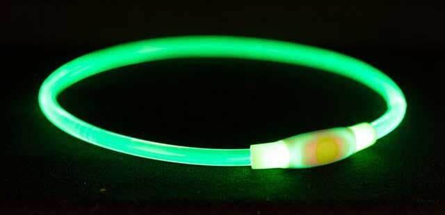 Svetleća ogrlica za pse velikih rasa, veličina L-XL zelena Trixie 12661