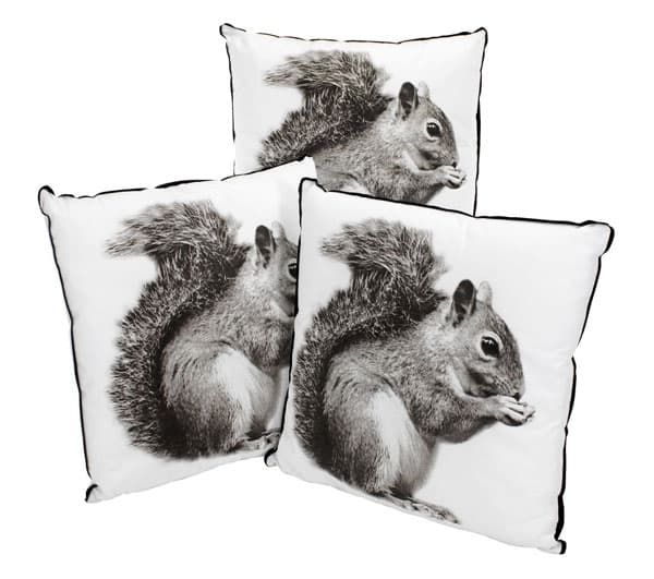 Ukrasni jastuci 45x45cm veverica 2 komada