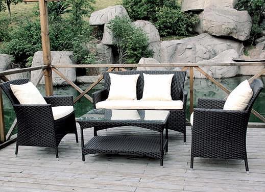 Petan Garnitura za dvorište Emona sa Bež jastucima