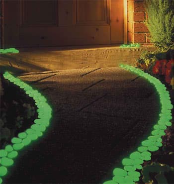 Svetlucavi kamenčići zelene boje