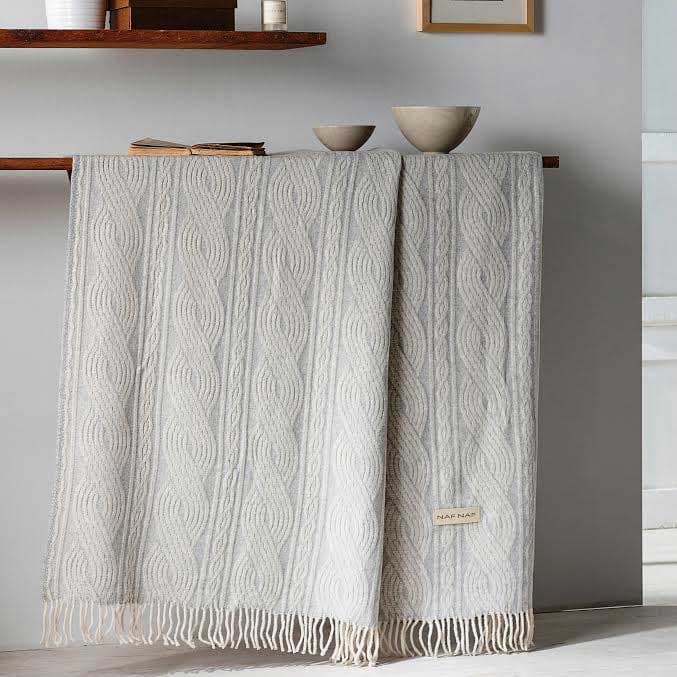 Malo ćebe Naf Naf Plaid braid 18