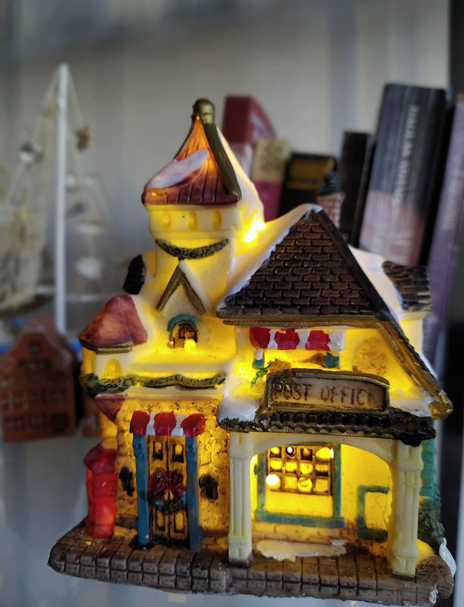 LED Svetleća Kućica - Post Office