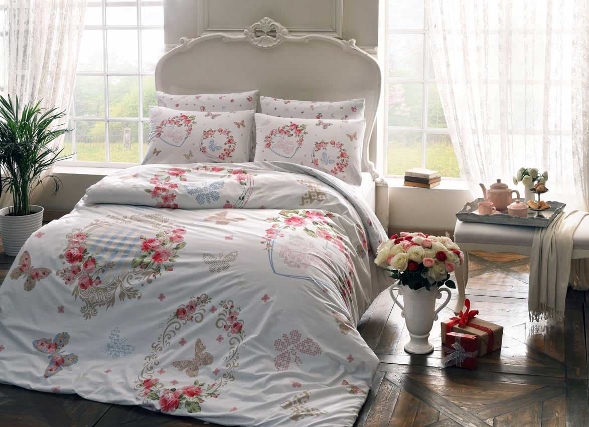 Pamučna fluorescentna posteljina za bračni krevet Love and Roses