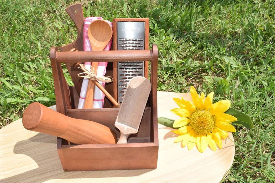  Kuhinjska nosiljka od bukovog drveta