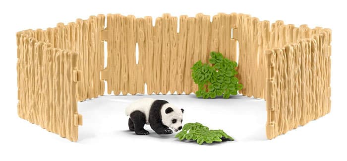 Schleich Figure Divlje životinje - Mladunče pande u ogradi 42429