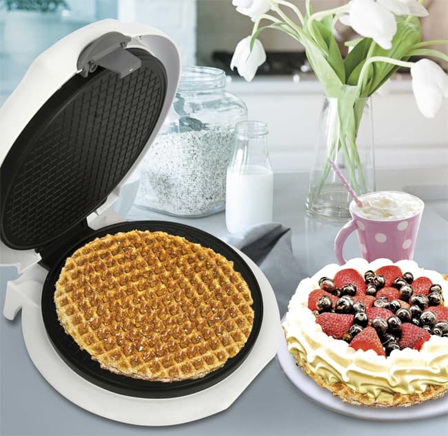 Aparat za kornete Adler AD3038