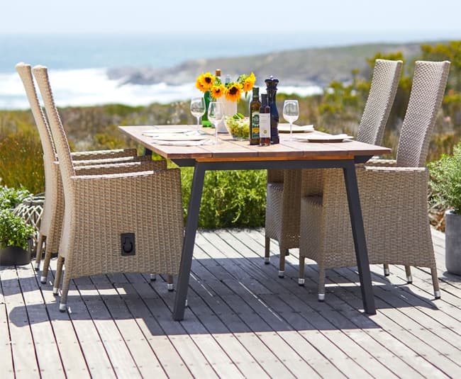 Baštenska garnitura Foster Sto i četiri stolice