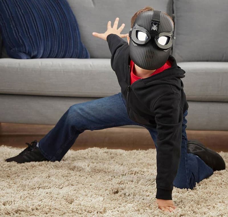 HASBRO Spiderman maska STEALTH SUIT 24cm E3563