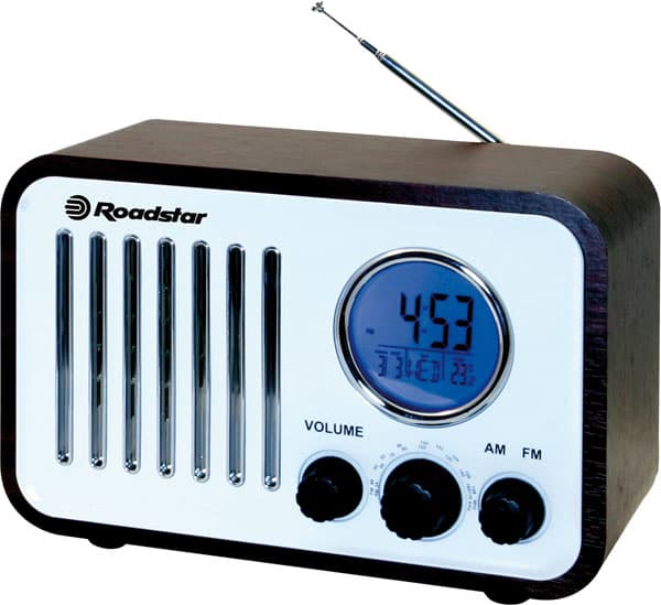 Roadstar retro radio sa digitalnim satom HRA-1180