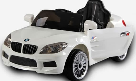 Automobil na akumulator 215 beli