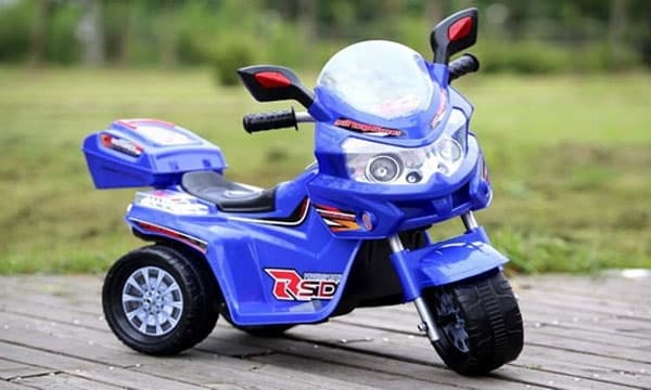 Motor na akumulator 102 plave boje