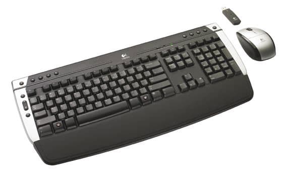 Logitech® Pro 2400 Cordless Desktop